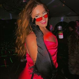 Meet your Posher, Mia